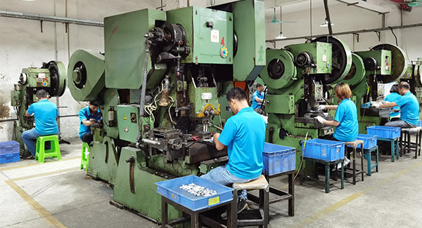 25年只琢磨一件事——讓“開合”這件事，順到?jīng)]存在感|廣有五金&東莞合頁(yè)